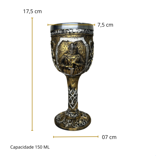 Taça de Vinho Guerreiro Medieval Dourada