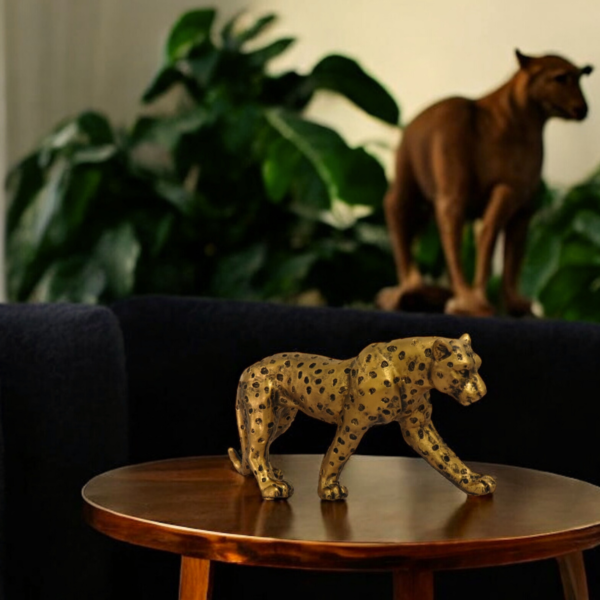 Estatueta Pantera Andando Pinta dourado