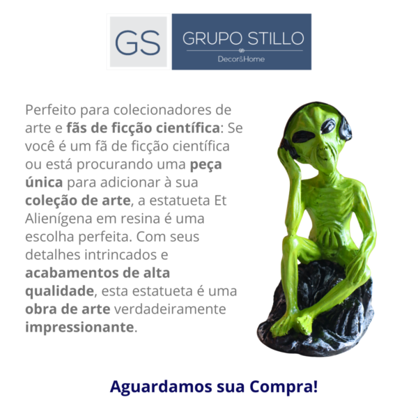 Et Alienigena Sentado Fone de Ouvido