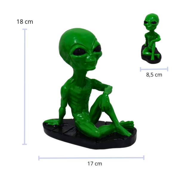 Estatueta ET Extraterrestre Sentado Mão Joelho